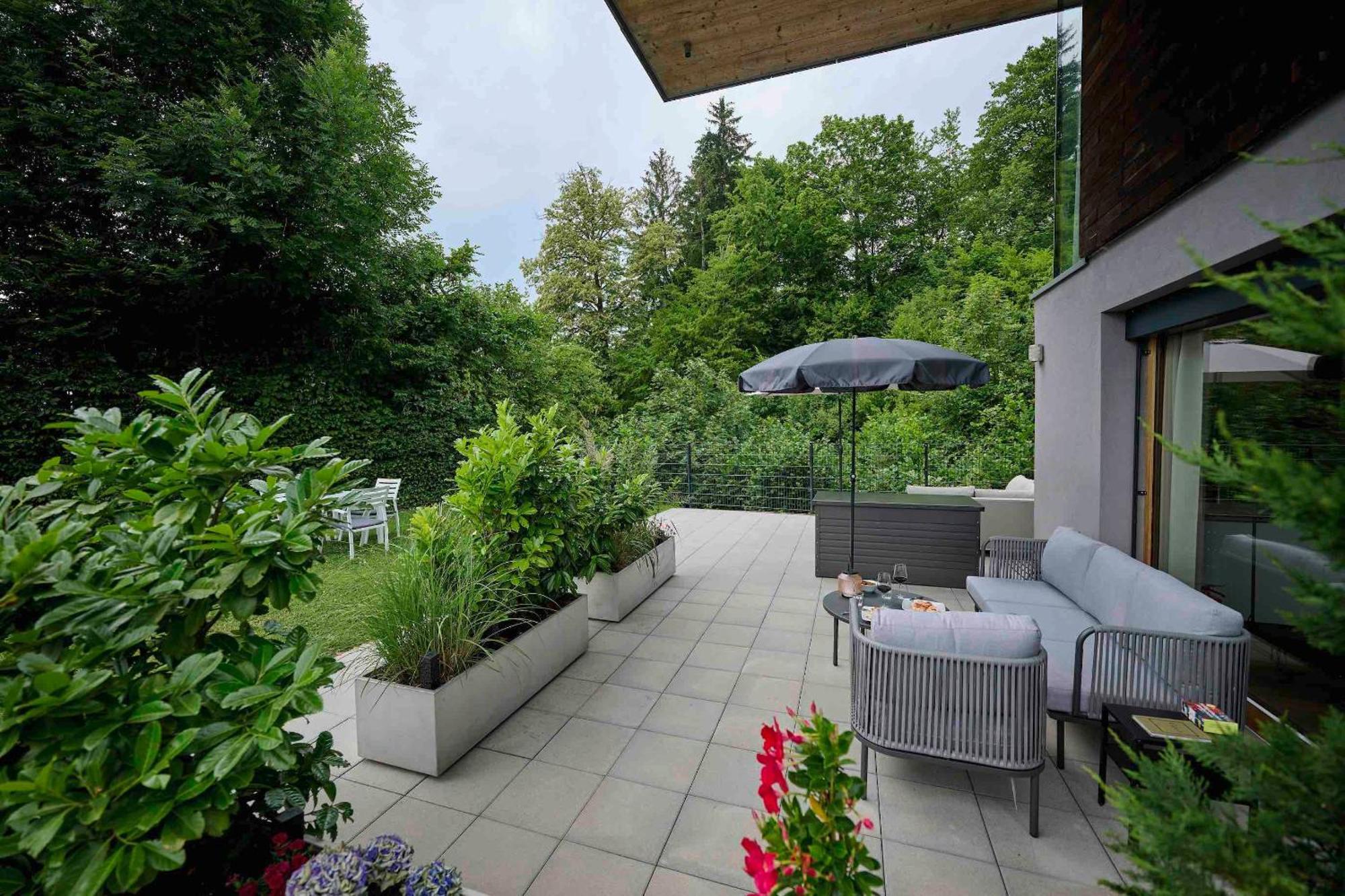 Charmantes Apartment Im Gruenen Брегенц Екстериор снимка
